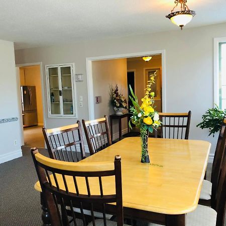 Downtown Whitehorse 2 Bedroom House Eksteriør billede