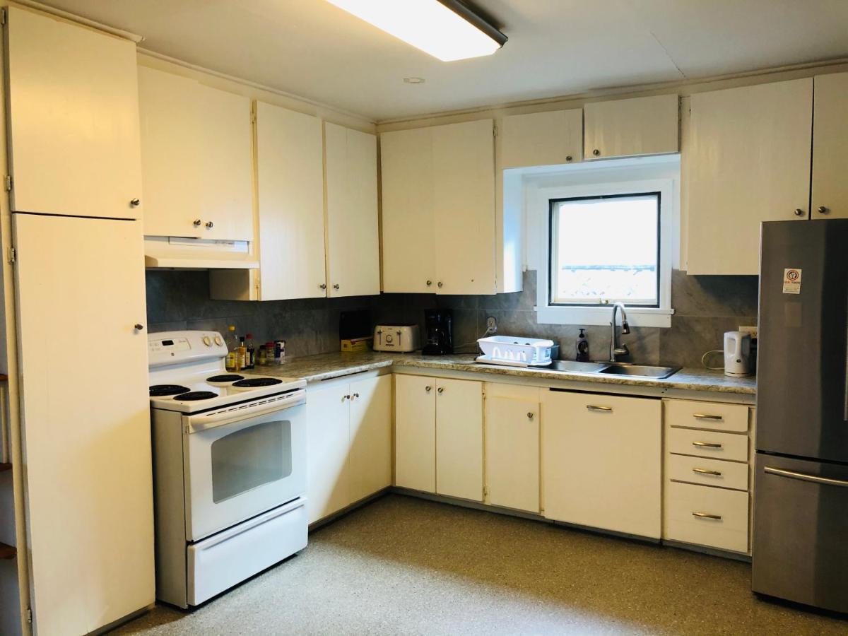 Downtown Whitehorse 2 Bedroom House Eksteriør billede
